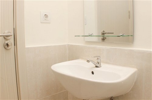Photo 18 - Simple And Comfort 2Br At Meikarta Apartment