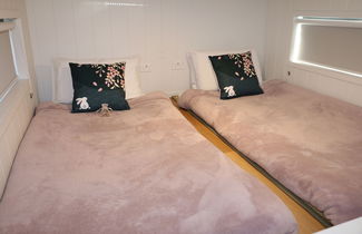 Photo 3 - The Pink Lake Tiny House - 'sakura'