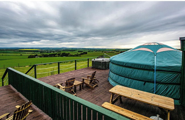 Orange Yurt With Hot Tub- Sleeps 3, Parking & Wifi - Foto 30
