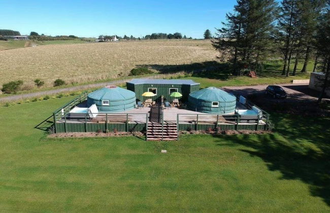 Orange Yurt With Hot Tub- Sleeps 3, Parking & Wifi - Foto 11