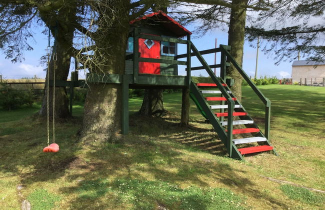 Orange Yurt With Hot Tub- Sleeps 3, Parking & Wifi - Foto 19