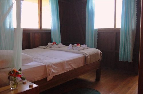 Photo 4 - Double Room With Bathroom and Partial View to the Beach