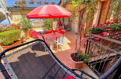 Foto 45 - Central Spoleto Apartment + Large Terrace -in Midst of Shops, Bars + Restaurants