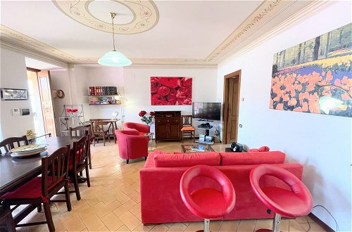 Foto 24 - Central Spoleto Apartment + Large Terrace -in Midst of Shops, Bars + Restaurants