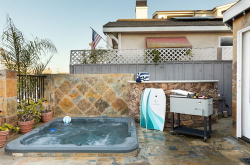 Foto 5 - Sand Castle by Avantstay Beach House on Balboa Peninsula w/ Patio & Hot Tub