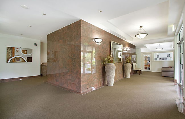 Founda Gardens Apartments - Photo 2