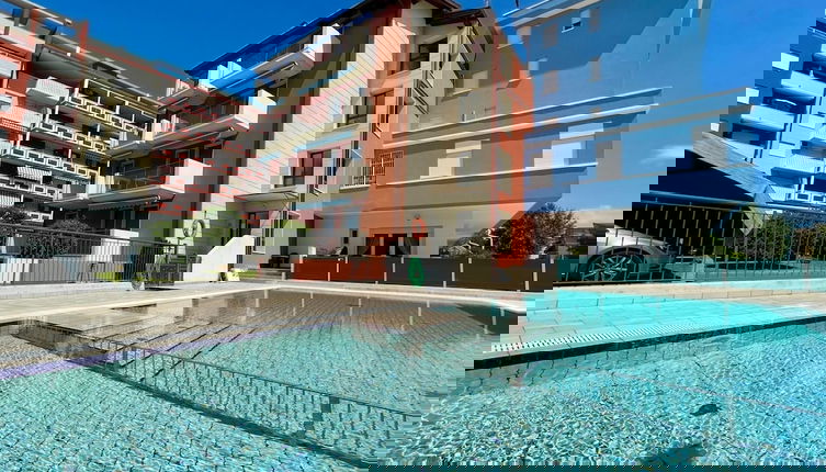 Foto 1 - Comfortable Flat With Shared Pool