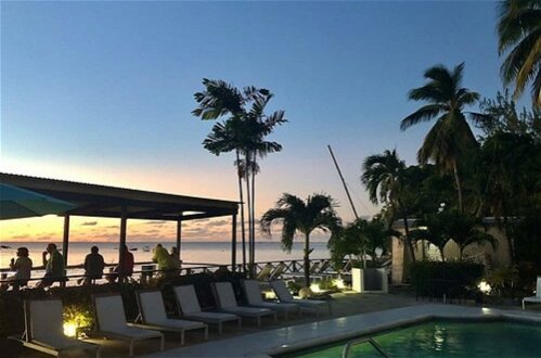 Foto 30 - Tropical Sunset Beach Apartment Hotel
