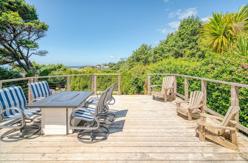 Photo 23 - Beach Pines Bungalow by Avantstay Classic Cottage Steps to the Beach w/ Private Yard