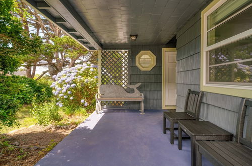 Photo 6 - Beach Pines Bungalow by Avantstay Classic Cottage Steps to the Beach w/ Private Yard