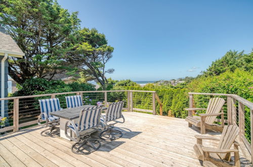 Foto 1 - Beach Pines Bungalow by Avantstay Classic Cottage Steps to the Beach w/ Private Yard