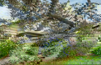 Foto 2 - Beach Pines Bungalow by Avantstay Classic Cottage Steps to the Beach w/ Private Yard