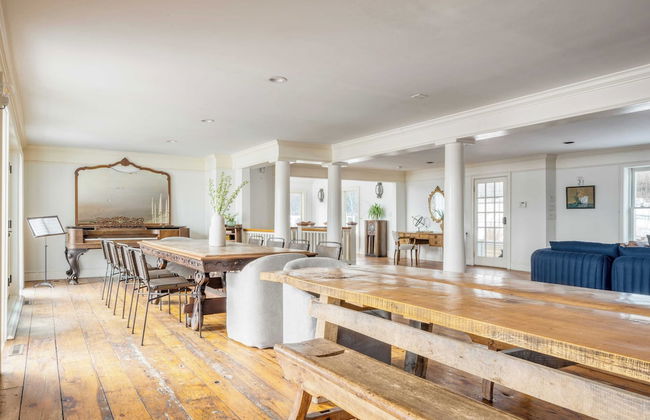 River House by Avantstay Historic & Secluded Estate on the Hudson River w/ Pool Sleeps 24! - Foto 16