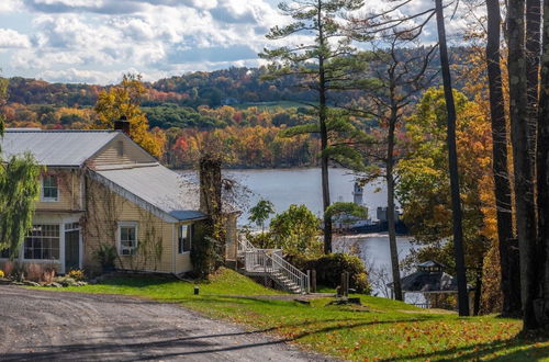 Photo 43 - River House by Avantstay Historic & Secluded Estate on the Hudson River w/ Pool Sleeps 24