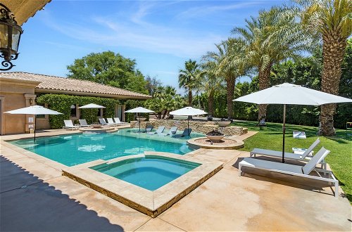 Photo 16 - The Date Palm Estate by Avantstay Luxurious Private Retreat