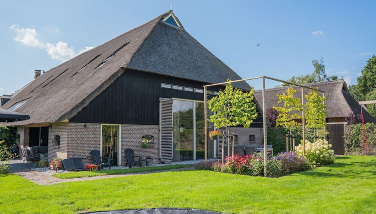 Foto 1 - Grandeur Farmhouse in Dwingeloo at a National Park