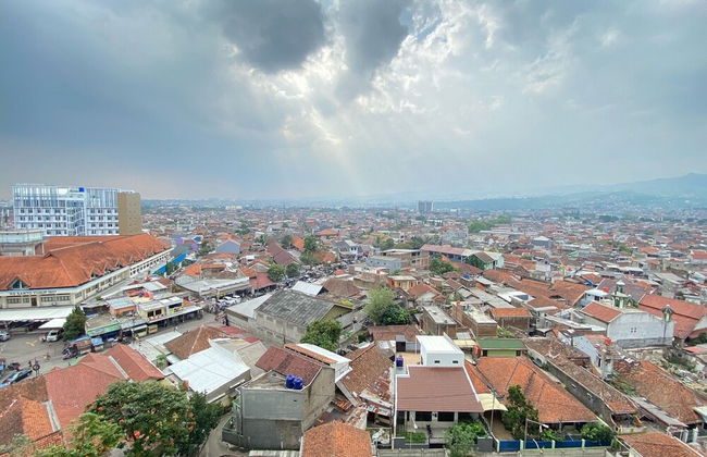 Spacious 3Br At Gateway Ahmad Yani Cicadas Apartment - Foto 19