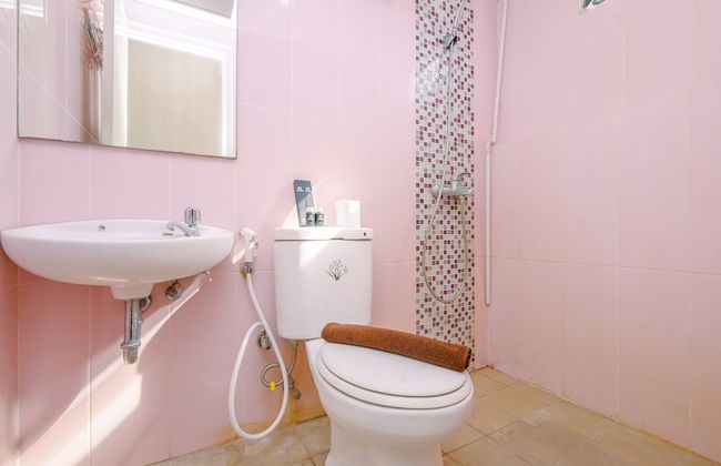 Cozy And Warm 2Br At Kebagusan City Apartment - Foto 9