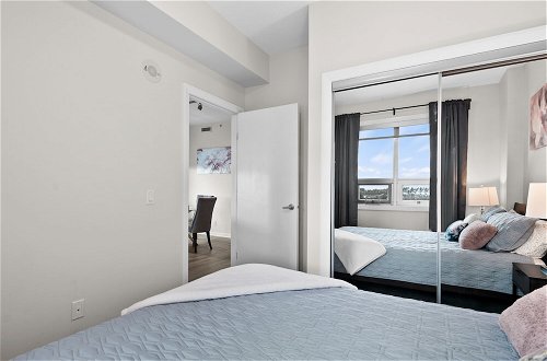 Photo 31 - GLOBALSTAY. Gorgeous Downtown Condos. Free parking