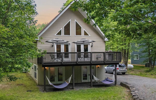 Alpine Serenity by Avantstay Beach + Lake Access Theater, Deck, Playroom - Foto 52