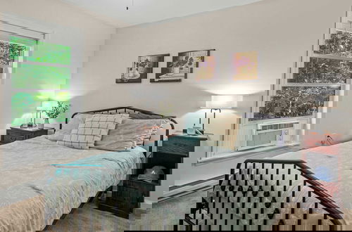 Foto 33 - Alpine Serenity by Avantstay Beach + Lake Access Theater, Deck, Playroom