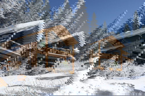 Foto 20 - Natural Chalet With Sauna and hot tub