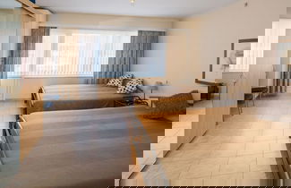 Foto 2 - Apartment With Frontal Sea-views