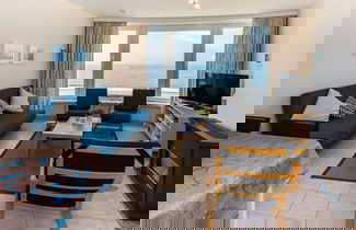 Foto 1 - Apartment With Frontal Sea-views