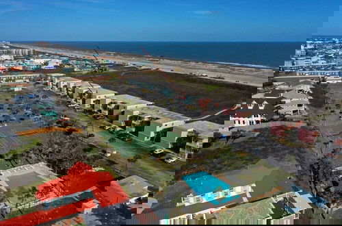 Foto 37 - Sleeps 18, 2 Condos Beach Access, Pool, Views, Tennis + Pickleball Courts