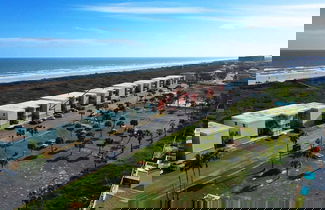 Foto 2 - Sleeps 16 2 Beachfront Condos, Pool+pickleball+tennis Island Retreat Complex