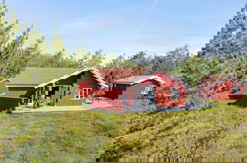 Foto 1 - 6 Person Holiday Home in Fur