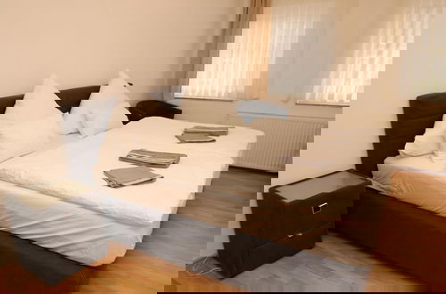Foto 5 - Central Apartment Near the Trade Fair