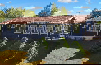 Foto 1 - 10 Person Holiday Home in Stege