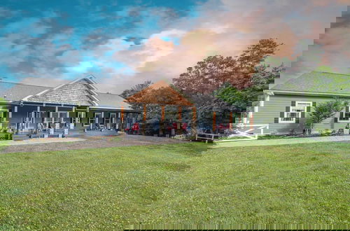 Foto 1 - Riverside Ranch by Avantstay Mins to Downtown
