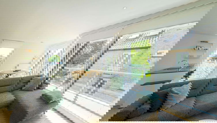 Foto 1 - Apartment With sea View