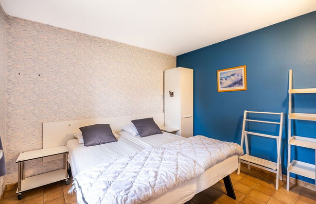 Villa in St-idesbald Near Sea Beach - Photo 6