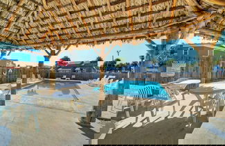 Foto 1 - 2 Blocks to the Beach, Pool, Patio w/ Bar Awave From it All by Avantstay