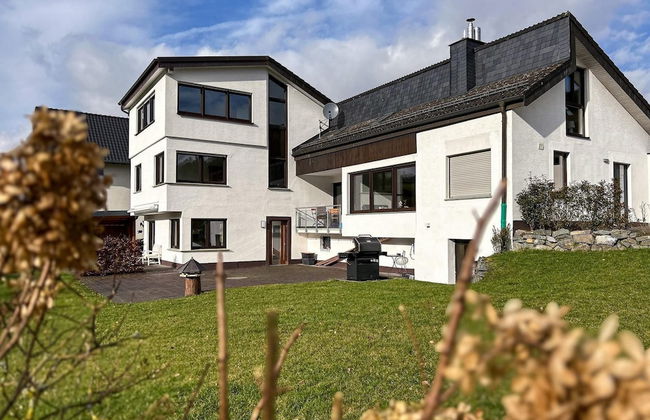Modernes Split-level Haus Nahe am Hennesee - Foto 1
