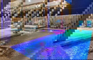 Foto 2 - Priv Pool, Walk to Marina + Eateries, 3 Mins to Beach Marlin Azul by Avantstay