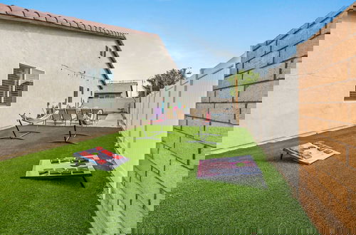 Photo 40 - Kaleidoscope by Avantstay Colorful Escape + Pool