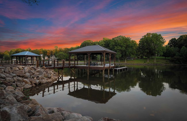 Blue Heron by Avantstay Lakefront, Dock, Pool, Theater Sleeps 22 - Photo 79
