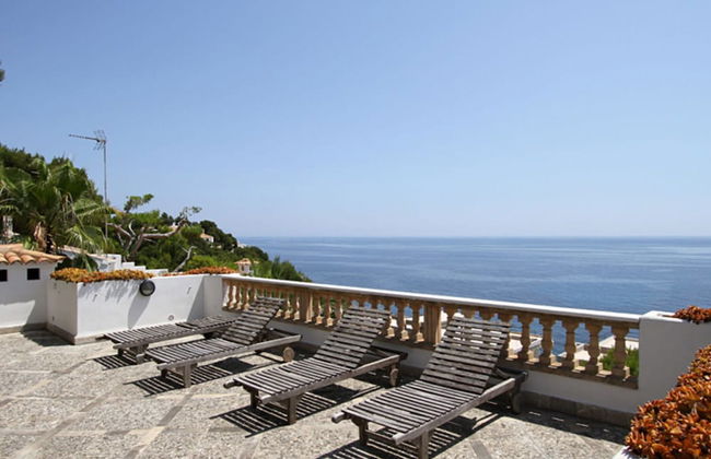 Fantastic Villa With Private Swimming Pool, Garage, Bbq, Patio, Wifi and the sea - Photo 31