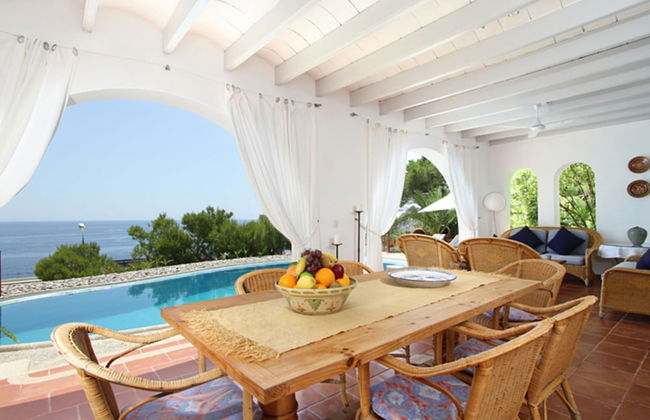 Fantastic Villa With Private Swimming Pool, Garage, Bbq, Patio, Wifi and the sea - Photo 10