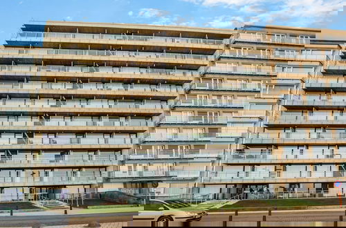 Foto 16 - Apartment on 9th Floor With Terrace