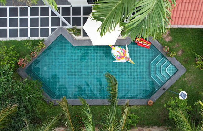 Majestic Seaside Pool Villa - Photo 44