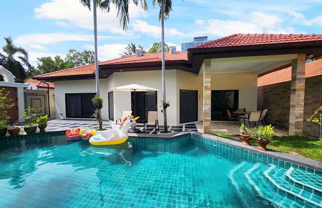 Majestic Seaside Pool Villa - Photo 29