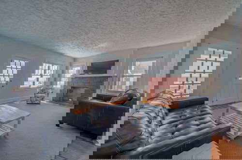 Photo 4 - OCHG SeaFoam Ocean Front5