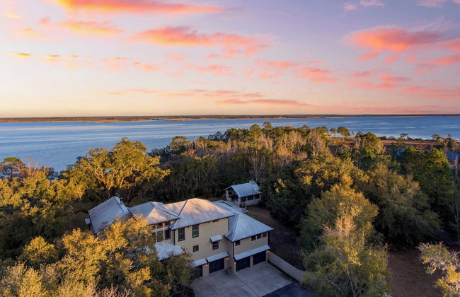 Blackwater Bay Hideaway by Avantstay Waterfront, Pool, Dock, Hot Tub - Foto 50