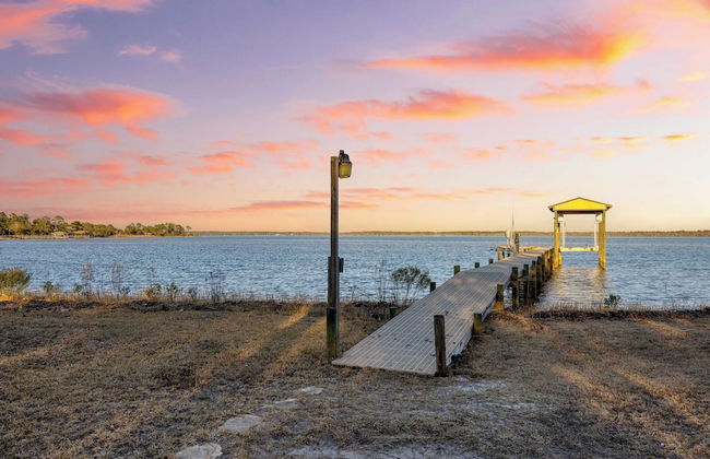 Blackwater Bay Hideaway by Avantstay Waterfront, Pool, Dock, Hot Tub - Foto 14