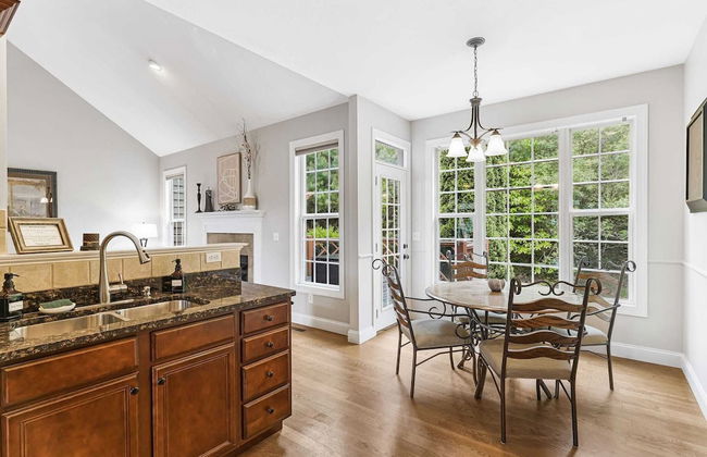 Fairview Vista by Avantstay 10 Mins to Asheville - Foto 8